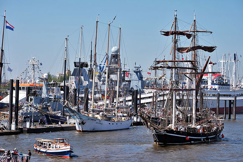 Große Hafenrundfahrt Hamburg
